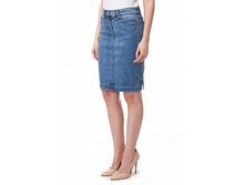 872539cb-a468-11e6-b109-00259002479e face.jpeg