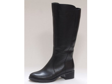 ���. 826 4400�