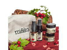 ���*�� MU*ST HA*VE