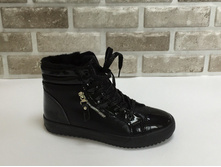 ���. 1-1082. ���� 750�  ������� 36 (23��), 39(24,5)