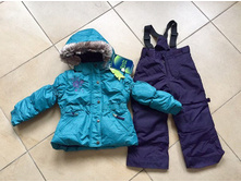 ������ ������ ���������� �������� Peluche et Tartine (������) ���� Aquamarine. ������� 3 (98+6), 4 (104+6), 5 (110+6), 6 (116+6), 7 (122+6), 8 (128+6). ���� 4650 �.