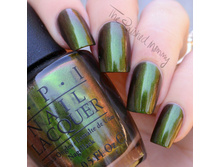 Opi 20green 20on 20the 20runway-004.jpg
