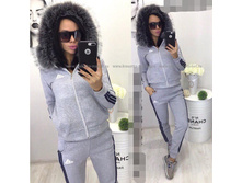 ���\�������: #10290436 ���������� ������ 715,00 ���. ������. �������: 42-44, 44-46, 46-48, 48-50 ������: 65%cotton 35%polyester ������ �������������: ������ ���� ������: 171��.