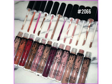 ����� ��� ��� Kylie Gloss Brillant A Levres