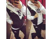 ���\�������: #10325828 ���������� ������ 910,00 ���. ������. �������: 42-44, 44-46, 46-48, 48-50 ������: 65%cotton 35%polyester ������ �������������: ������