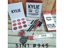 ����� 5 � 1 Kylie ����� ��� ������, ������ ������� ������ Reign, ������� �����