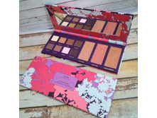 ������� ��������� ����� � ����������� TARTE high-performance naturals