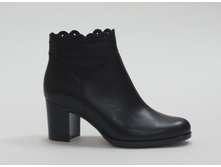 ���. 928 3000�