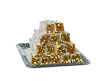 ����� �������� � ����� 4��.   ���� �� 1�� - 740���.