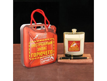 ���������� ����� "��� ��������� ����������", ������ 240 ��., ����� 23 �������; �����; 18 �� × 16,5 �� × 3,5 ��; �������; � ����� 117 �������. ���.: 2630089 289.00 ���.