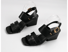990 ��� FOOT IN