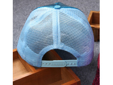 � �� ����