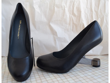 40�. � ���% 7676 ���