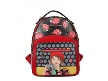 Lun12207-clara loves photo.jpg