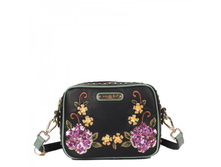 Seq11932-black.jpg