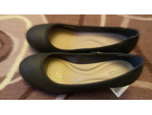 Tufli crocs 200873 060 440 zhenskie tsvet chernyy rus razmer 37 1494239530 1.jpg