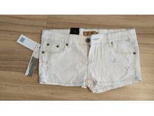 ����� Vivenne Westwood
