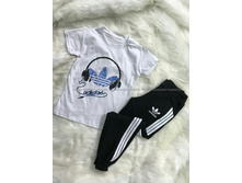 ���������� ������ ����:  520 RUB �������: 116-122, 122-128, 128-134, 134-140, 140-146, 146-152 ������� / ���: #10378662 ������: 65%cotton 35%polyester ������ �������������: ������ ��������: ������.