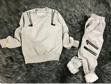 ���������� ������ ����: 780 RUB �������: 122-128, 128-134, 134-140, 140-146, 146-152 ������� / ���: #10378723 ������: 65%cotton 35%polyester ������ �������������: ������ ��������: ������.