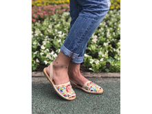 890� 37 (24)  39 (25)