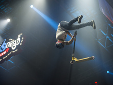 ����� �������