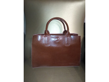 ����� ����