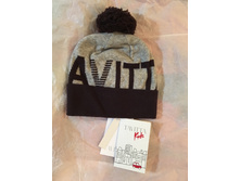 ����� ����