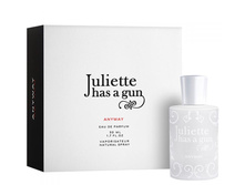 ANYWAY JULIETTE HAS A GUN � � 100 �� 4600+%+����