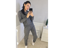 Vyazanyj-kostyum-s-businami-7001.jpg  2195���