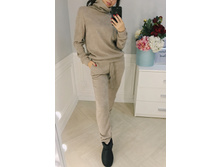 Kostyum-s-gorlom-7059.jpg  1750���