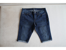 990 ��� ����� ���� 700 �������� ������� SOHO