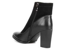 MD2281-A299-1920-7 (2).jpg