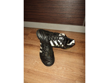 ������� ����� "Adidas" �.40-1500 ���.