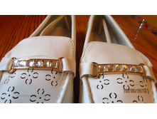 ����.����