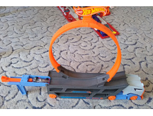 ��� ����