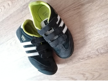 ��������� Adidas �.32 300�