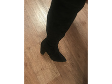 �������� Gues �. 36. 2500 ���.