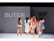 00061 websize BUTER.jpg