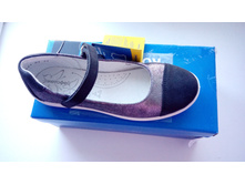 ���.����