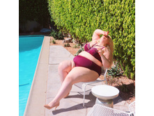 �������