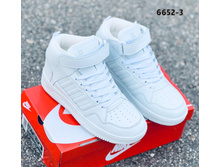 ������ ��������� NIKE ��� ����