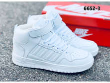 ������ ��������� NIKE ��� ����