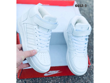 ������ ��������� NIKE ���� 1200 ���