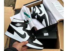 �-928.jpg