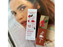 Clarins Lip �omfort Oil Intense �����-���� ��� ��� � �������� ���������, ��� 10, 7 ��. ���� 1299 �.
