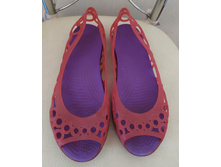 Crocs j-3 ������� �� �. 34-35 �\� ��� ���������