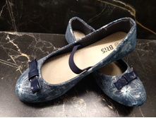 ����� 33 �-� 300 ���.