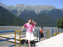 ����� ����