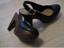 Jessica Simpson, �.9,5