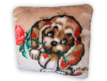 podushka_sobaka_s_rozoy_35h35_copy 60 �.jpg